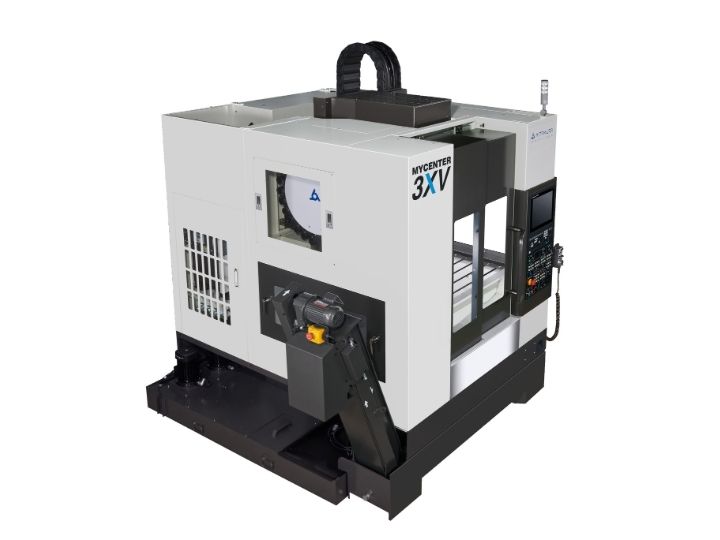 Kitamura Mycenter 3XV CNC machine with an enclosed workspace and control panel.